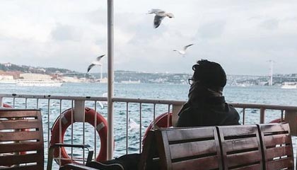 kaiyun网站-库里携妻出席体育慈善之夜引关注，库里ua