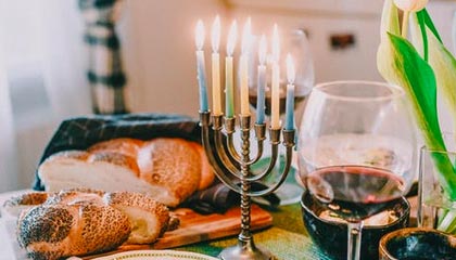 kaiyun网站-库里携妻出席体育慈善之夜引关注，库里ua